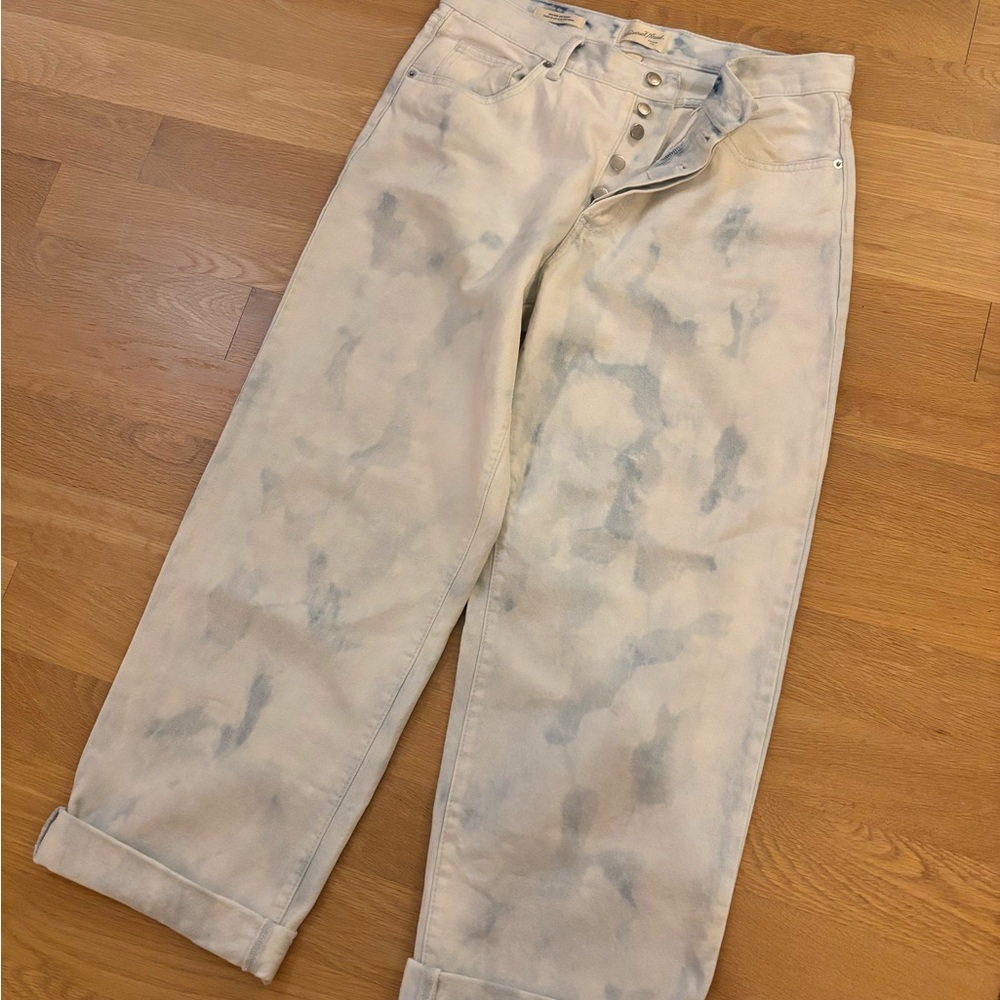 Universal Thread Blue Straight Leg Jeans